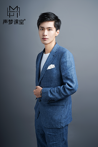 李奕君